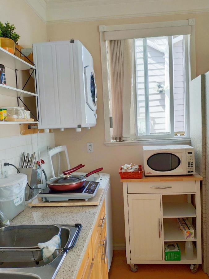 Helen'S House / Close To Skytrain And Airport Ванкувър Екстериор снимка