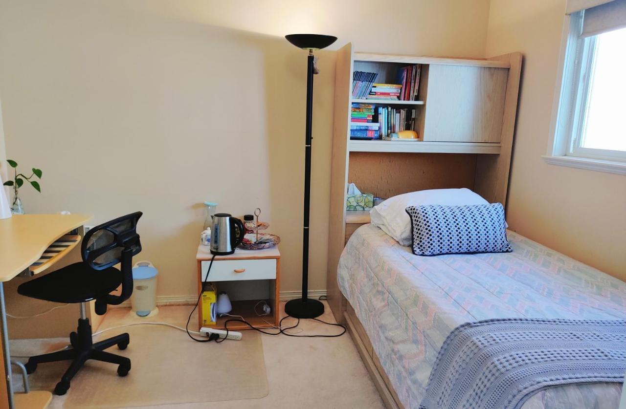 Helen'S House / Close To Skytrain And Airport Ванкувър Екстериор снимка
